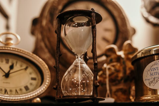Sablier et horloge